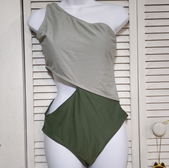 Womens Medium Cutout Asymmetrical One-Shoulder Swimsuit Green - Picture 3 of 5